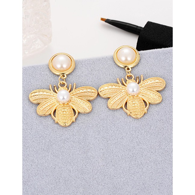 LRC Anting Tusuk Fashion Gold Color Bee&amp;pearls Decorated Simple F02371