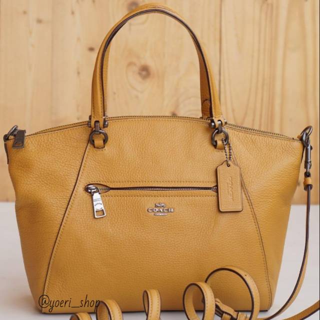 Tas Selempang Wanita Coach Prairie Pabble Leather Yellow