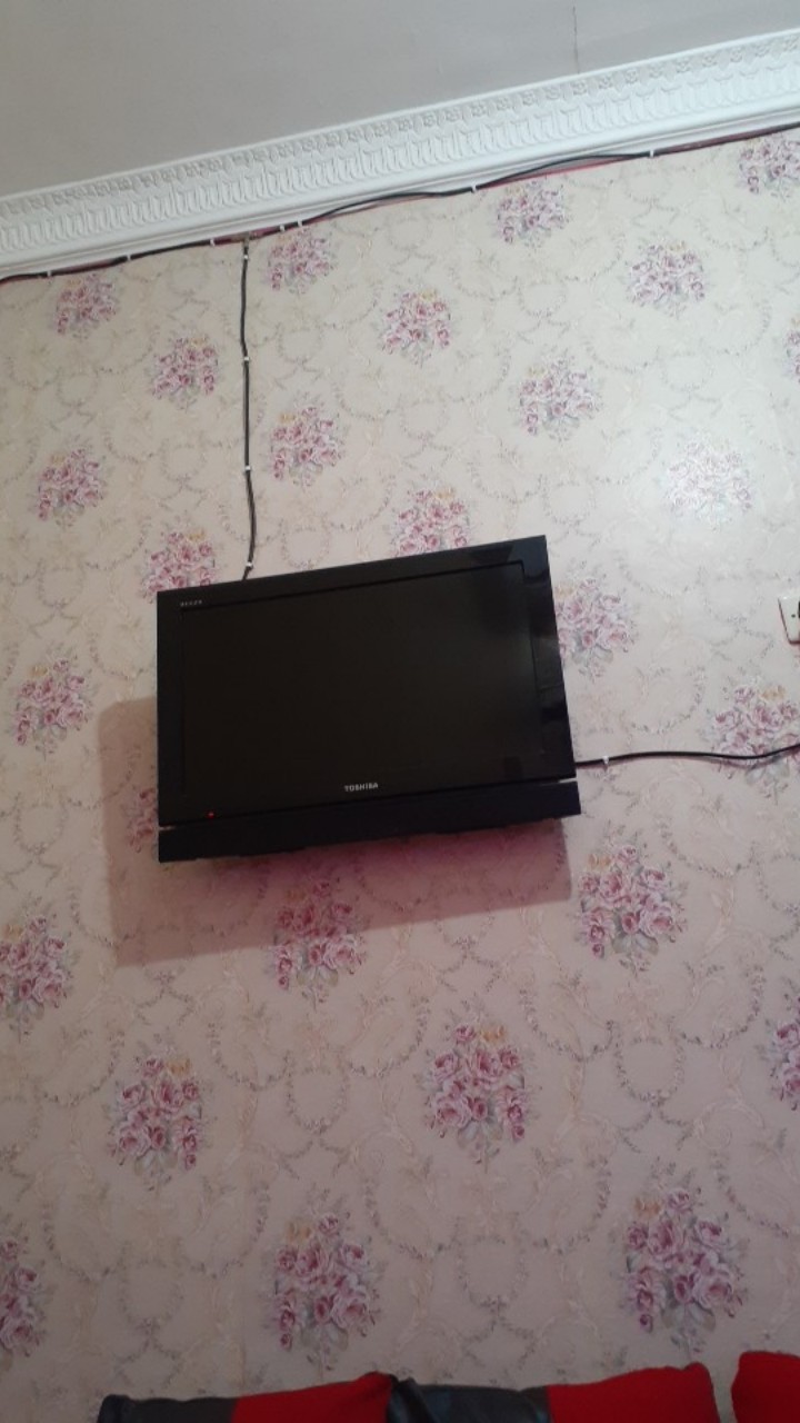 Rak Dinding Vintage Love