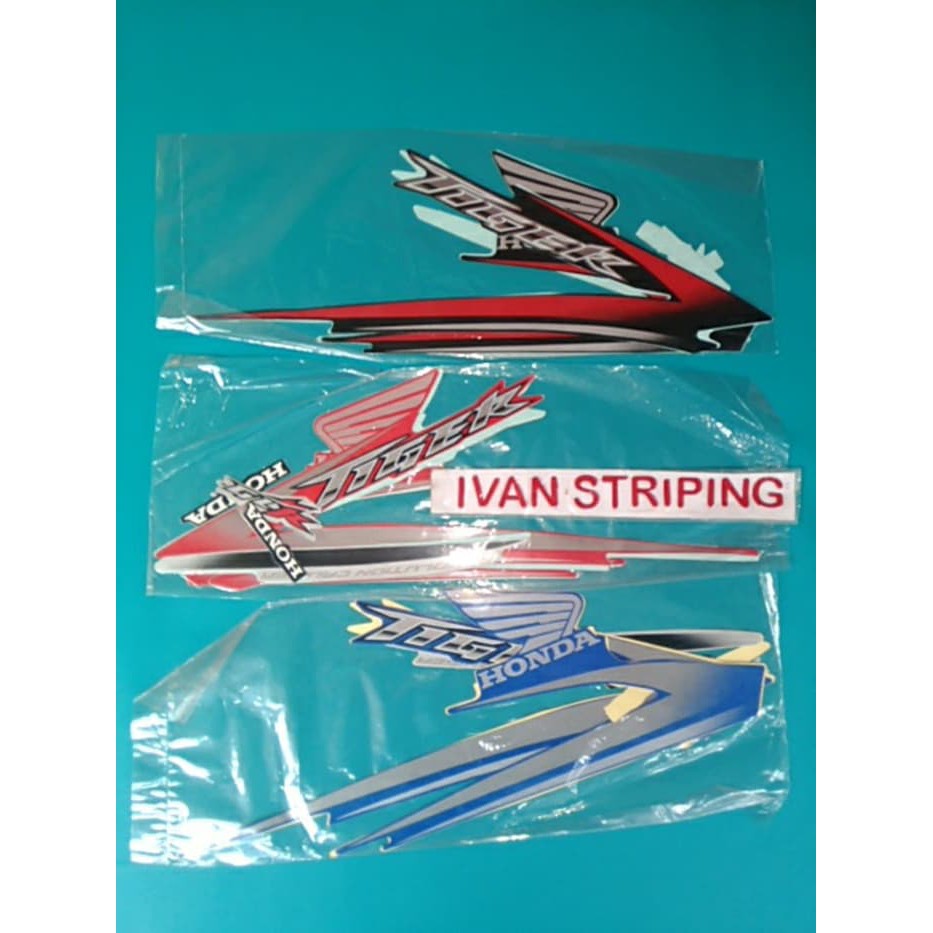 stiker / striping motor tiger revo 2007