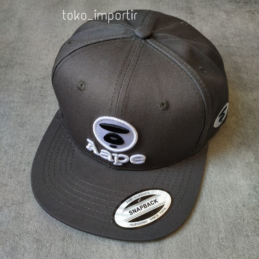 Topi snapback aape import pria topi bape by a bathing ape