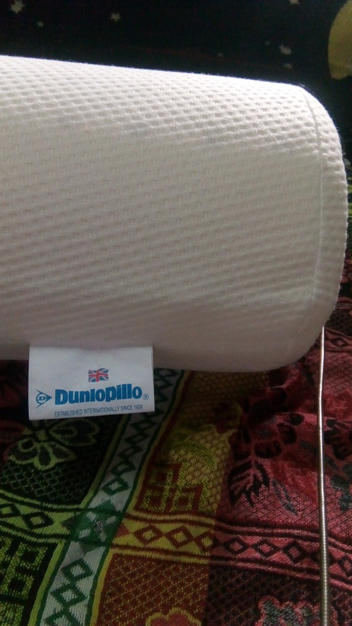 Guling Natural Latex Pincore Bolster Dunlopillo