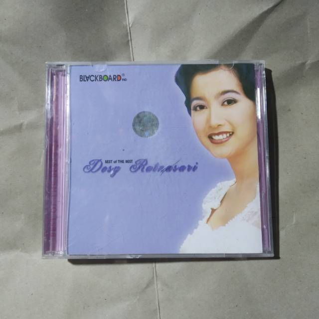 CD DESY RATNASARI tenda biru sampai hati kaset cd audio original (bekas)