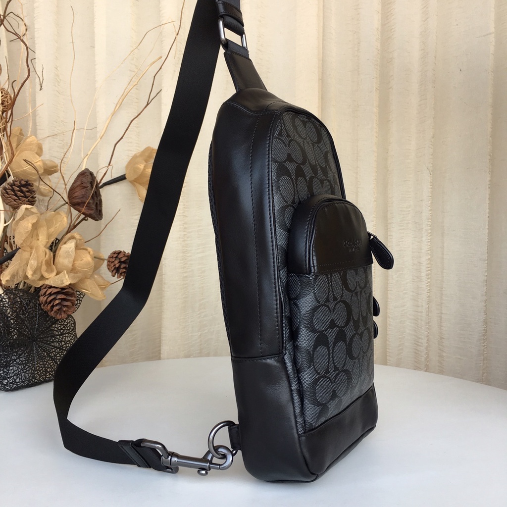 COACH 39942 Upgraded Men's Front Bag Chest Bag One Shoulder Crossbody Backpack  xongbao