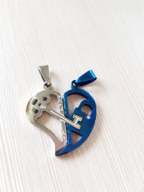 Liontincouple/ liontinkalungtitanium cp9