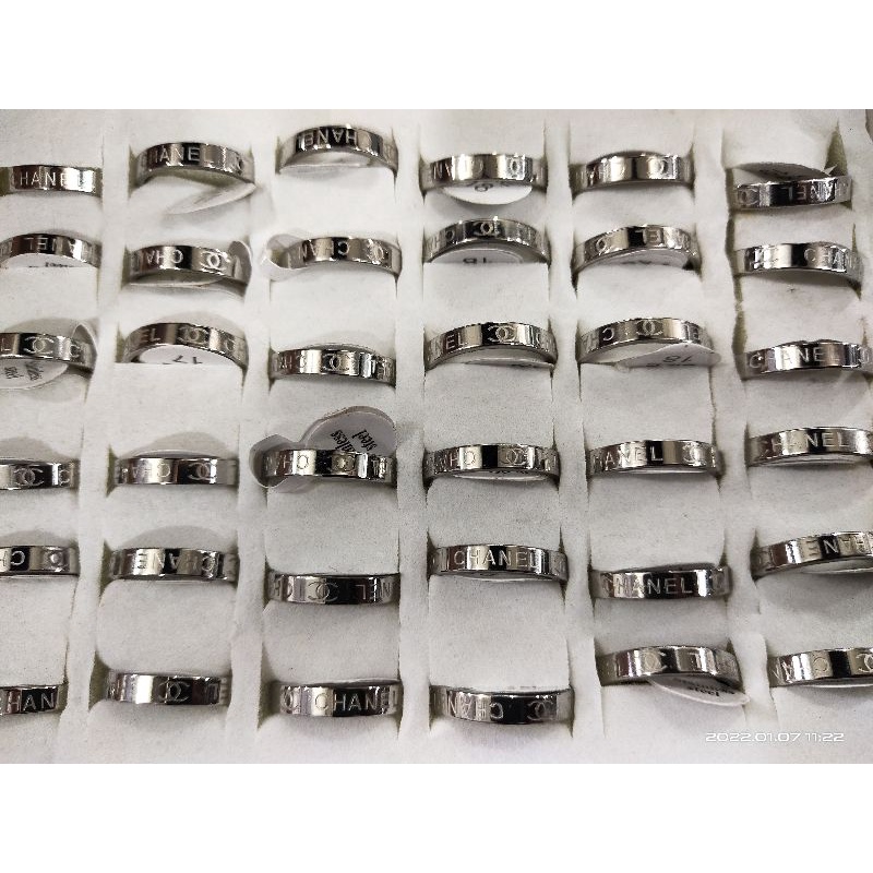 Cincin Titanium Merk CHANEL Silver grosir isi 36 pcs