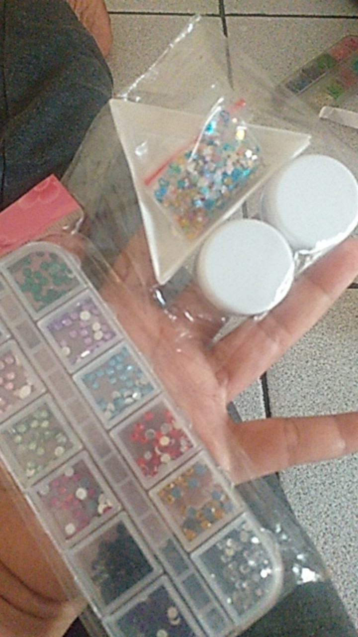 Manik-manik Bola Baja Mini 3d 1mm Warna Emas / Silver Untuk Nailart