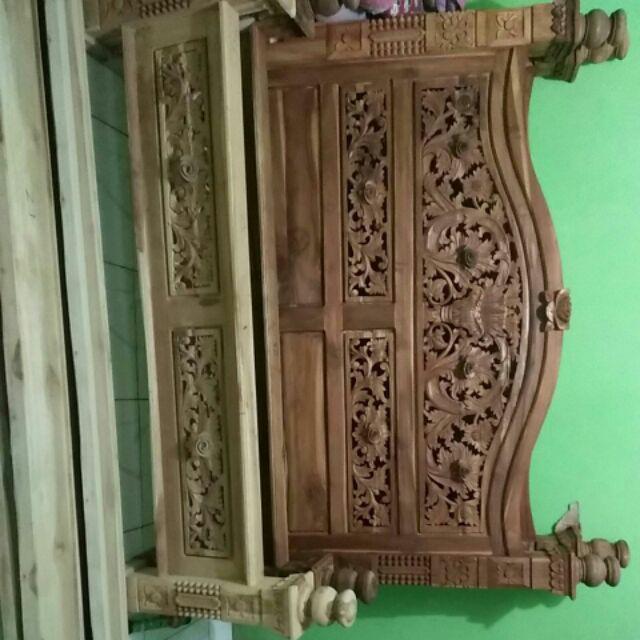 Tempat Tidur Ukir Kayu Jati Model Rahwana Jepara Unfinishing