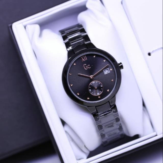 JAM TANGAN WANITA GC DETIK BAWAH BODY HITAM