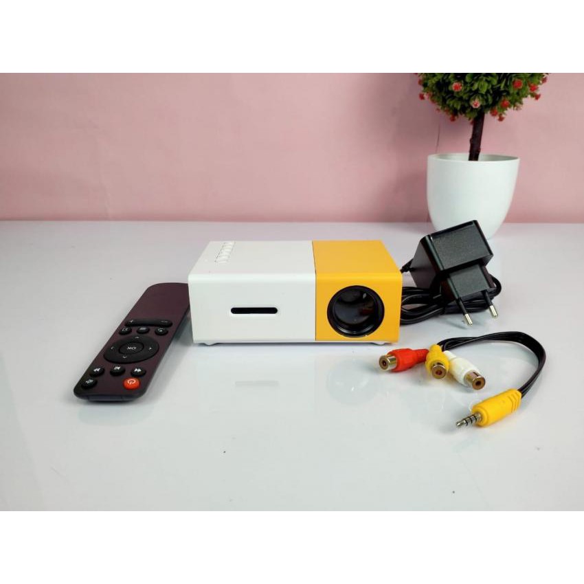 Mini Projector LED Proyektor YG300 Mini