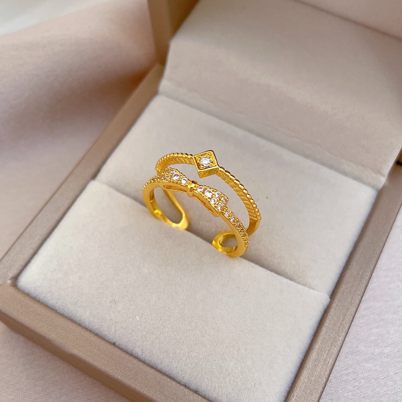 Cincin Titanium Wanita Anti karat Busur Cantik Berlian Lapis Emas 18K Perhiasan Korea