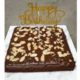 

BROSUR FUDGY BROWNIES CHOCO CRUNCHY ALMOND / BROWNIES BIRTHDAY