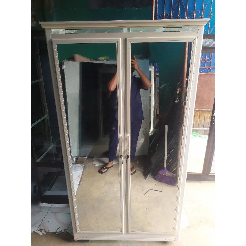 lemari baju kaca dobel cermin  frame putih susu / lemari kaca / lemari pakaian kaca