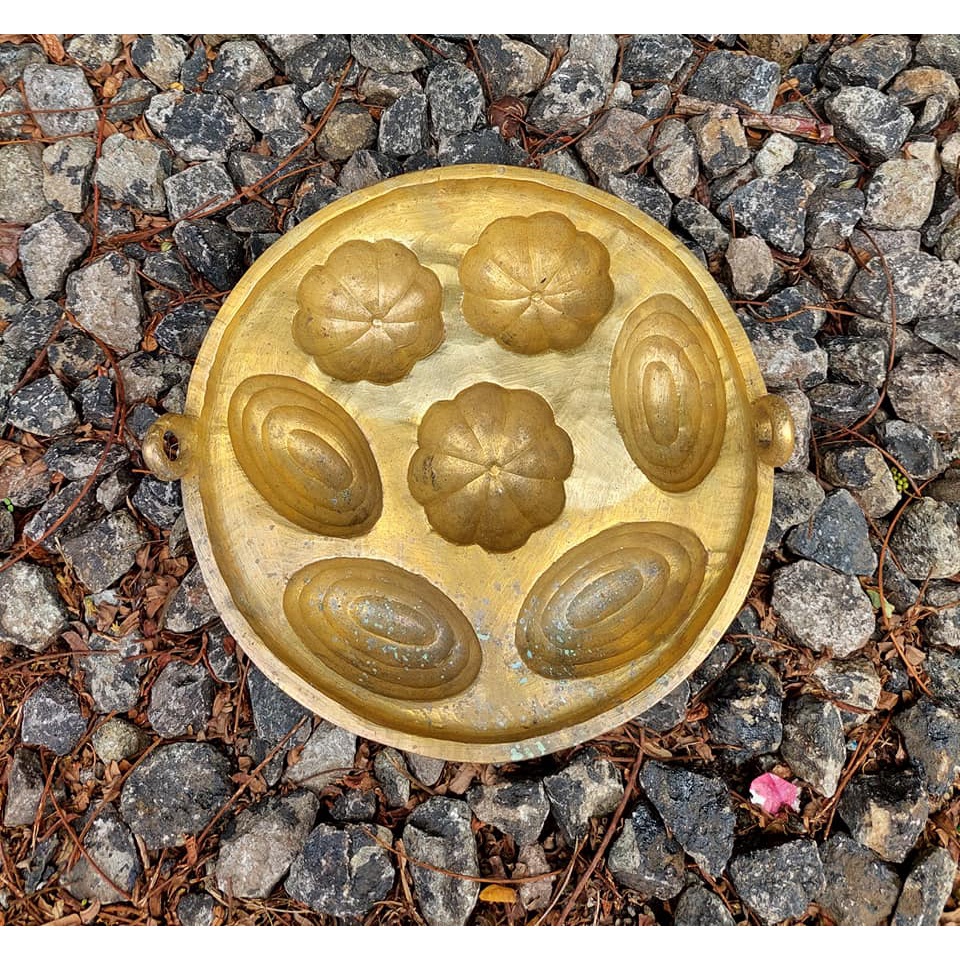 cetakan kue cubit kuningan ukir