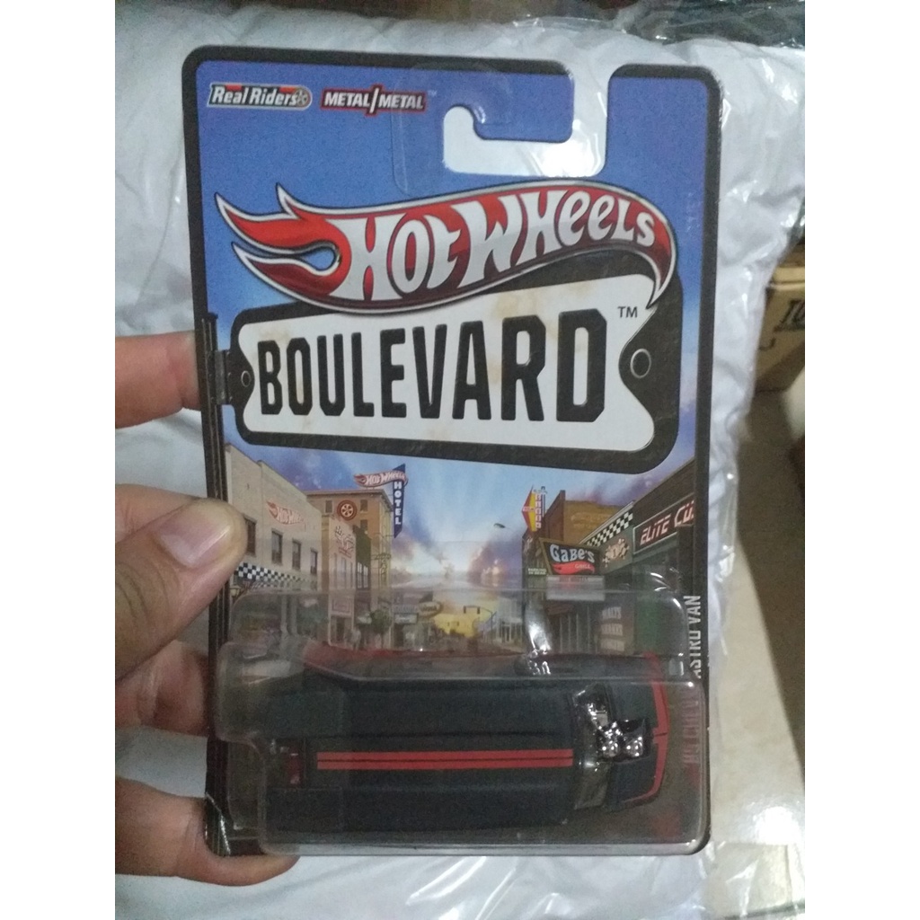 HOT WHEELS BOULEVARD 85 CHEVY ASTRO VAN ERROR POSISI