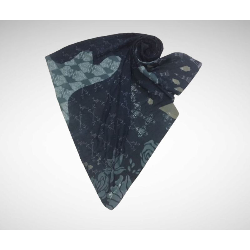 Hijab ZM Zaskia Mecca dan BIA by Zaskia Mecca Segi Empat (Defect)