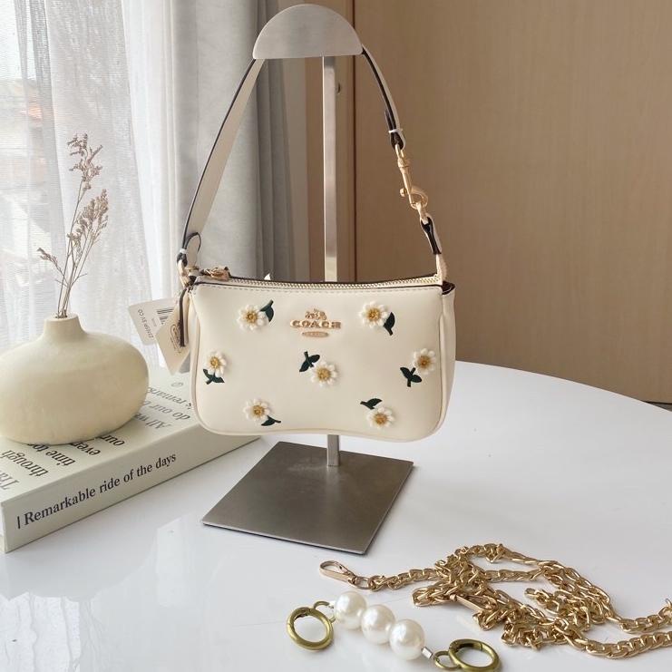 Spesial hari ini TAS Coach klare/premium crossbody bag with Daisy Embroidery [KODE40]