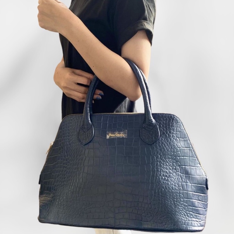 PIERRE CARDIN                                                                                 alma h