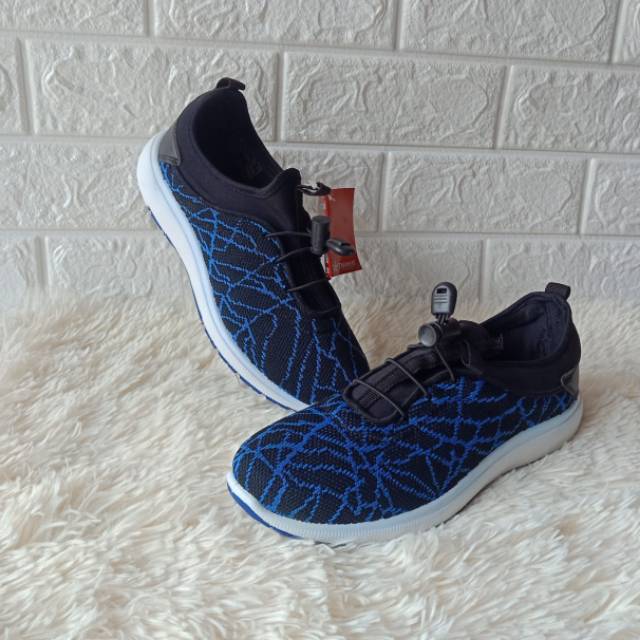 Sepatu wanita trekkers sl marble