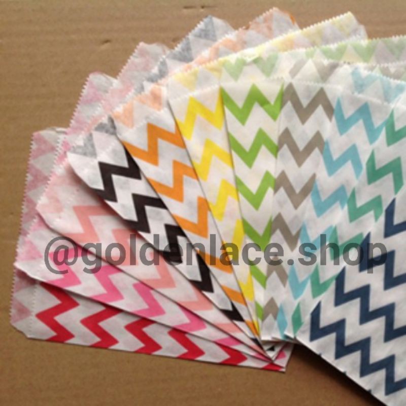

Party Biscuit Paperbag Motif Chevron/Stripes 25pcs