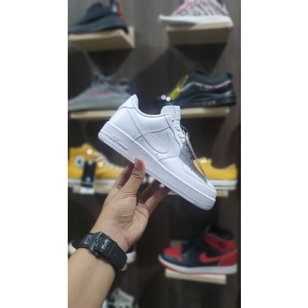 NIKE AIR FORCE 1 WHITE