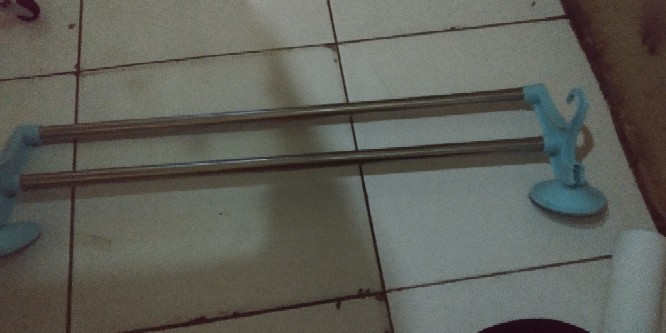 Rak Handuk Tempel Dinding Kamar Mandi
