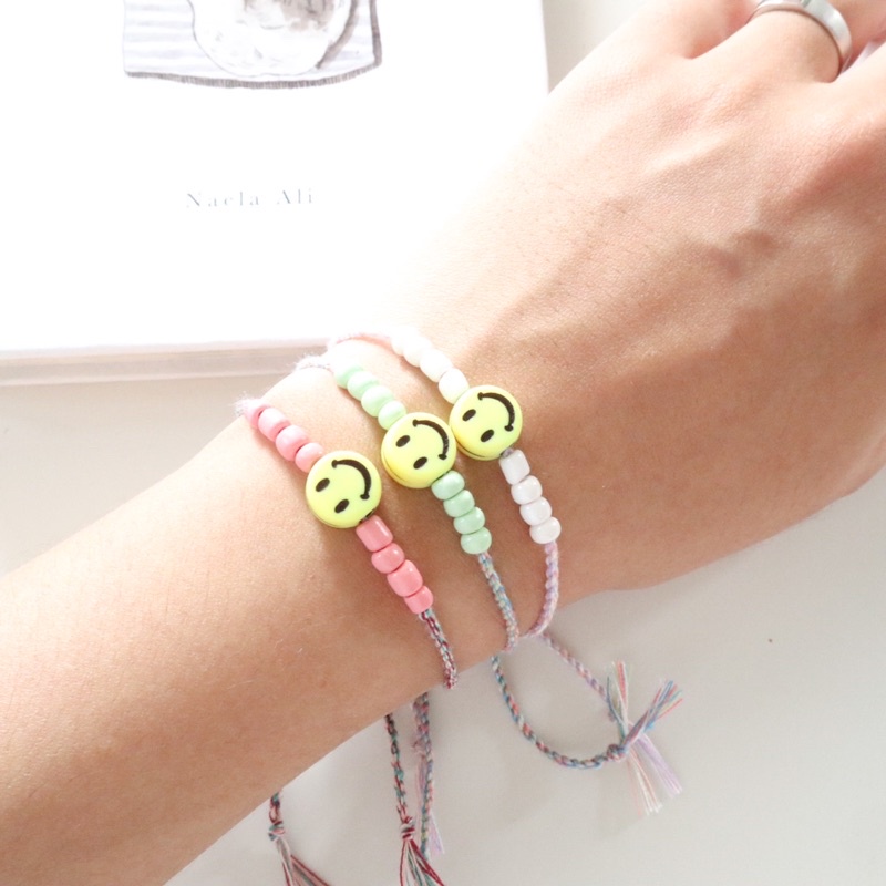 GELANG SMILE PASTEL BEADS LOLIASTUFF