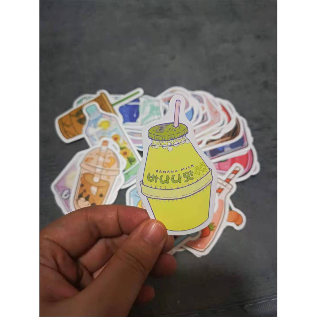 50 Pcs Stiker Desain Kartun Minuman Tahan Air Gaya Klasik Untuk Laptop / Gitar / Koper / Kulkas