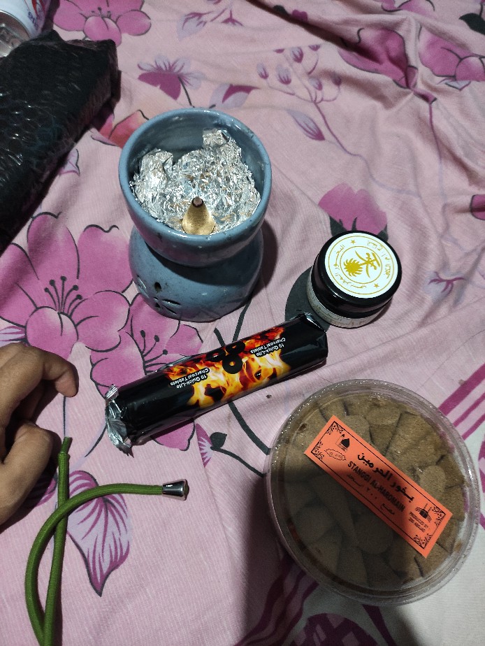 Bukhur ( Dupa ) Maghribi By Am Al Kaff. Harg Per Pcs