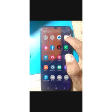 LCD SAMSUNG A50S SUPER AMOLED ORIGINAL COPOTAN, MASIH MELEKAT DI FRAME NYA, MINUS RETAK NORMAL TIDAK