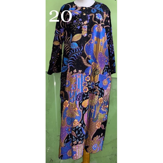 DASTER PENDEK LENGAN 3/4 LD 115CM KENCANA UNGU LABEL BIRU-20