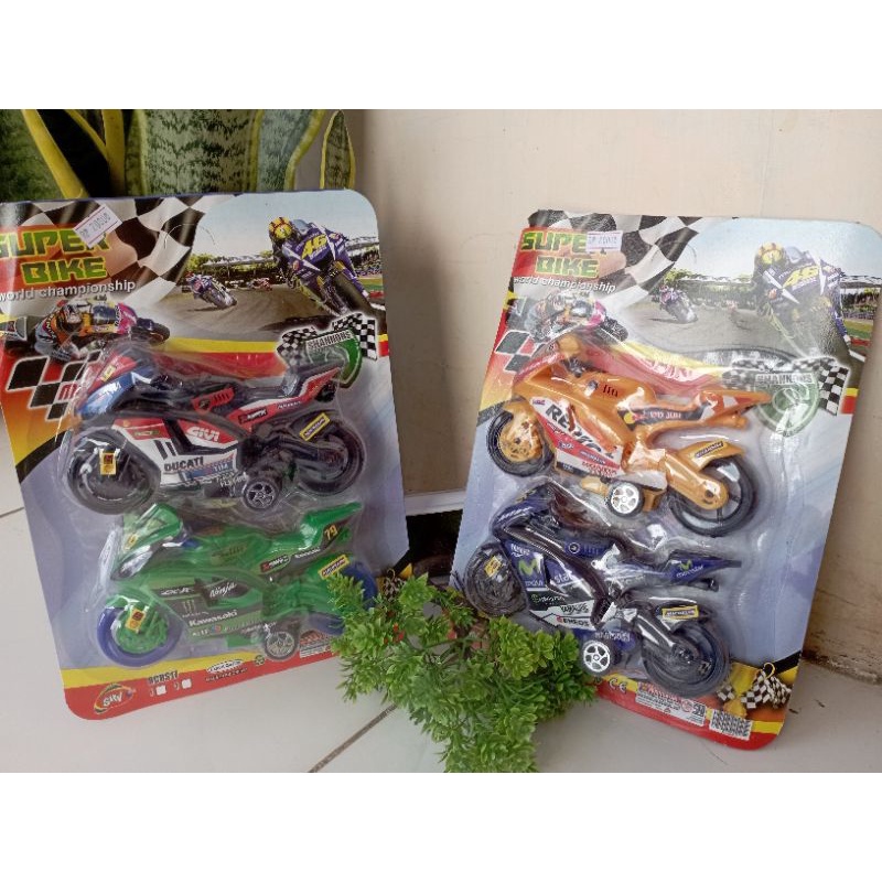 mainan motor sport Pokémon