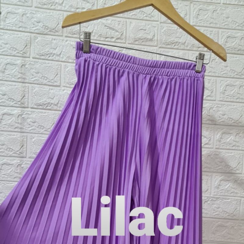 CELANA KULOT PLISKET PREMIUM JUMBO M FIT TO XXL-( habis )lilac