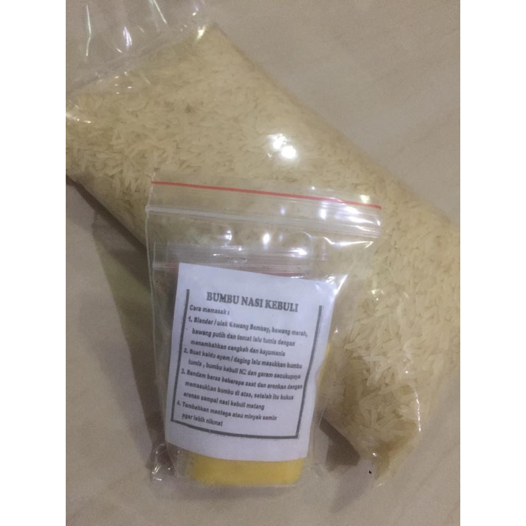 

PAKET BERAS BASMATI 1KG DAN BUMBU NASI KEBULI / NASI BIRYANI KOMPLIT + MINYAK SAMIN FREE BUBBLE WRAP