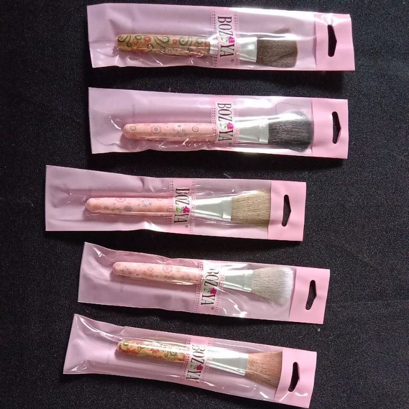 PC07 Blush On Motif Make Up Brush Kuas