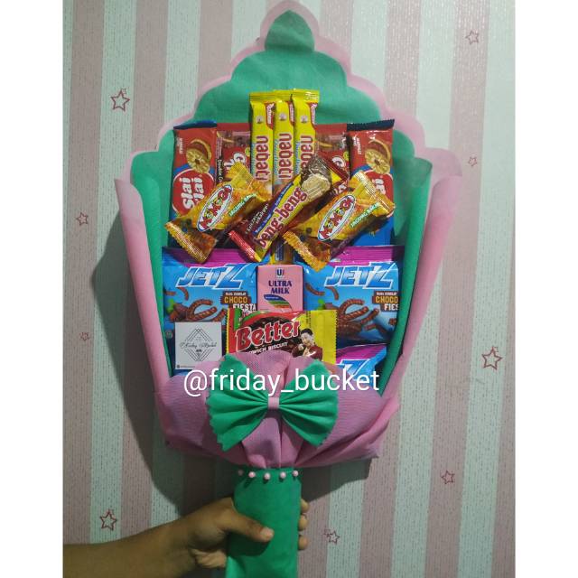 

Bucket snack / buket snak / hadiah wisuda / hadiah ultah