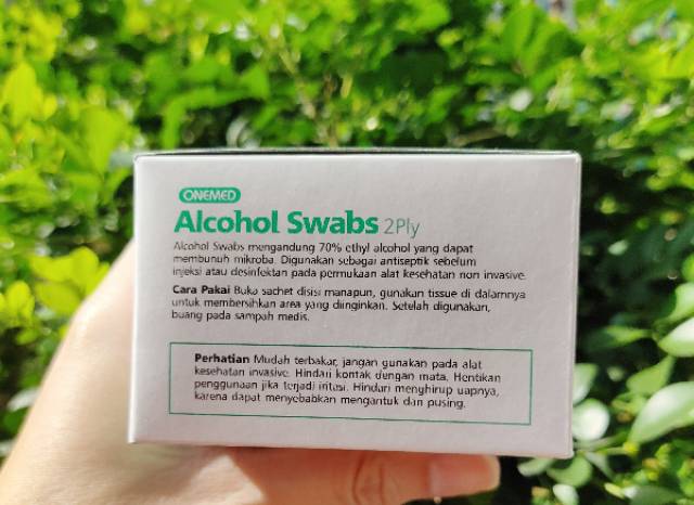 Alkohol swab Onemed 1 boks isi 100 pcs