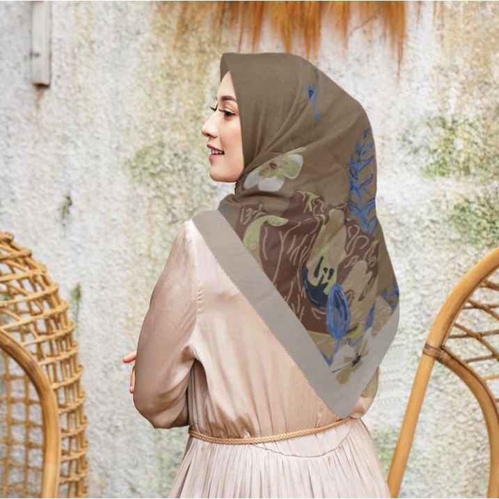 Terbaru !! Diskon Hijab Voal Segiempat Motif Anisa Coklat Kerudung Segiempat Motif