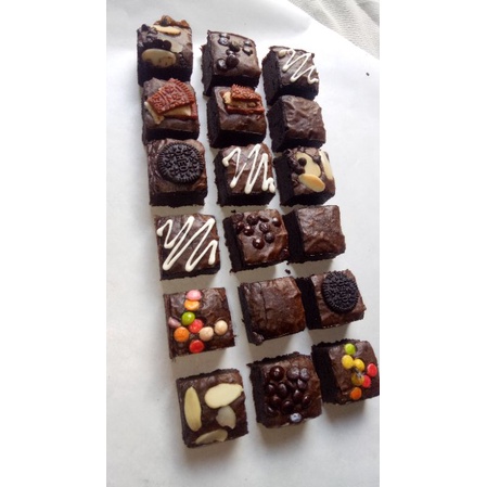 

Fudgy Brownies mix topping 20x10