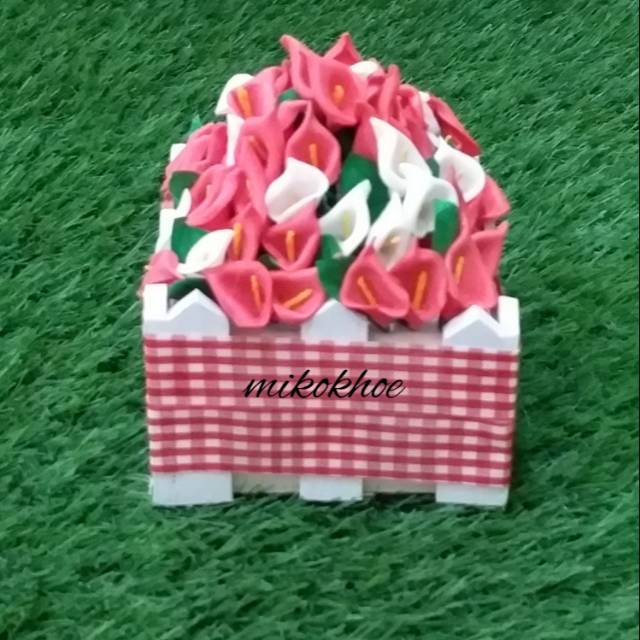 Bunga Pajangan Hiasan Meja  Lily White Rose Pink