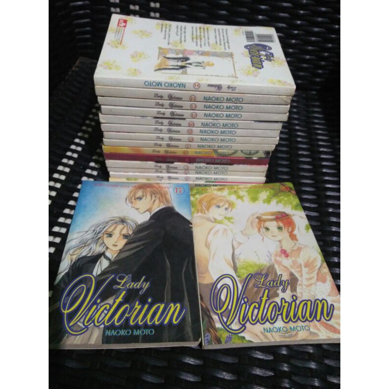 Komik lady victorian oleh naoko moto