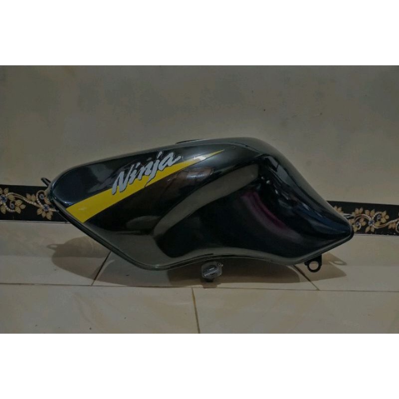 Tangki ninja rr copotan motor