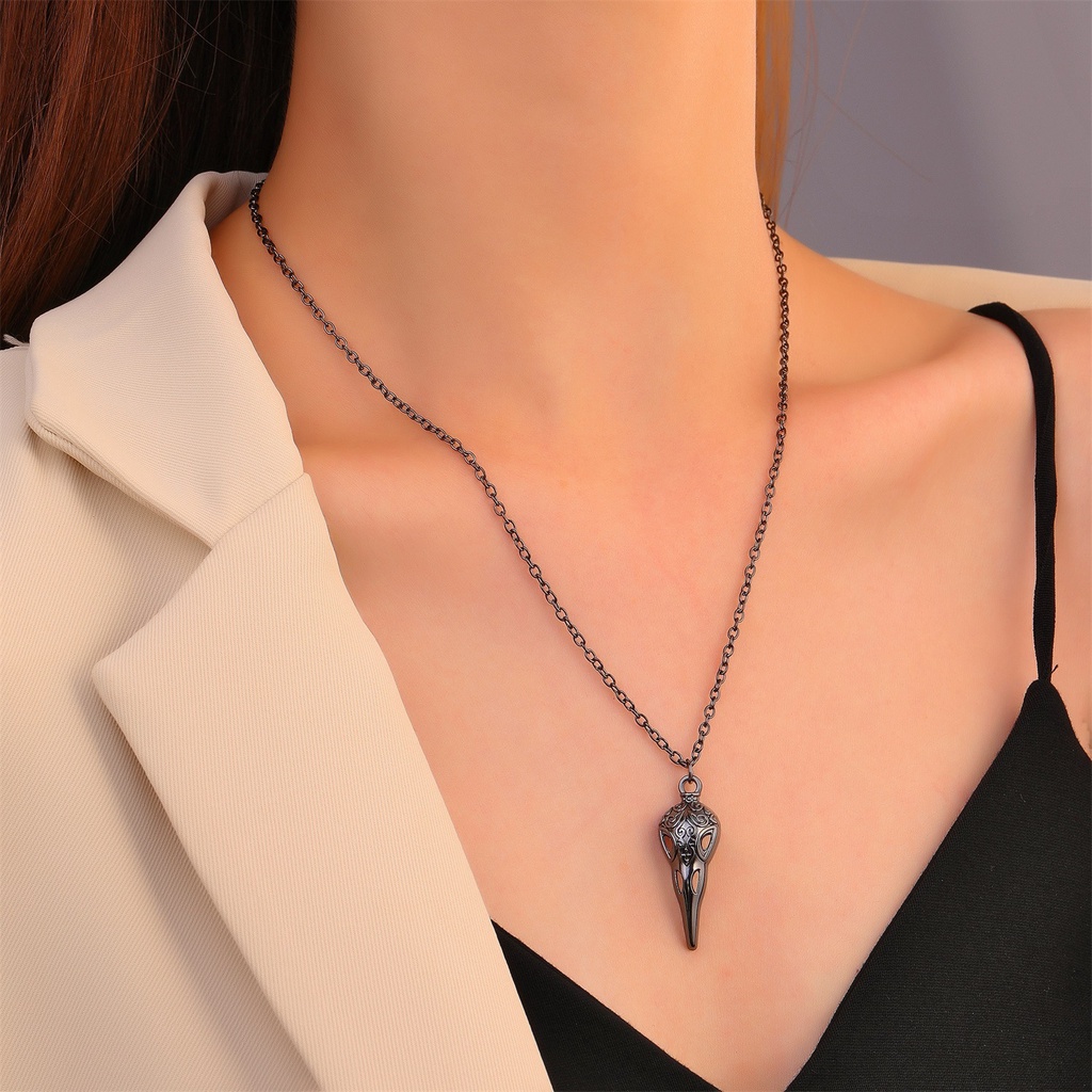 Kalung Tengkorak Gagak Berongga Yang Dipersonalisasi Kalung Logam Punk Gothic Niche Yang Modis Hadiah Halloween