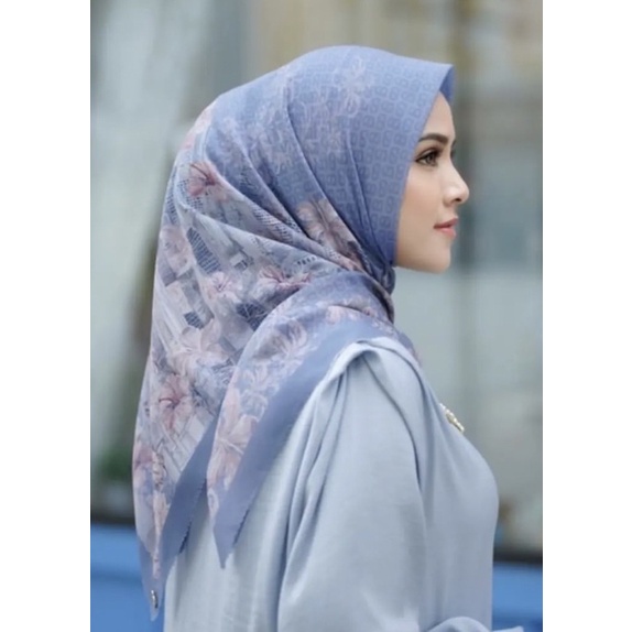 Buttonscarves Malaya Series in “SKY”