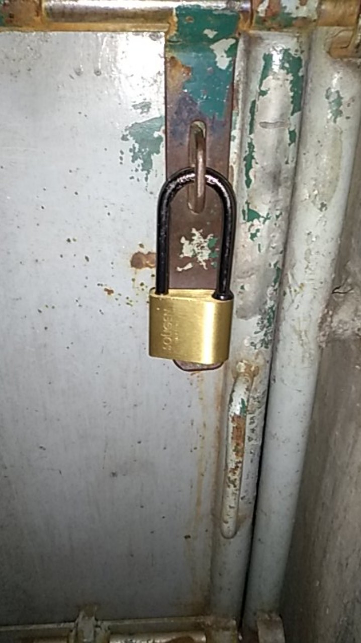 Gembok Soligen Baja Hitam 50 Mm Panjang