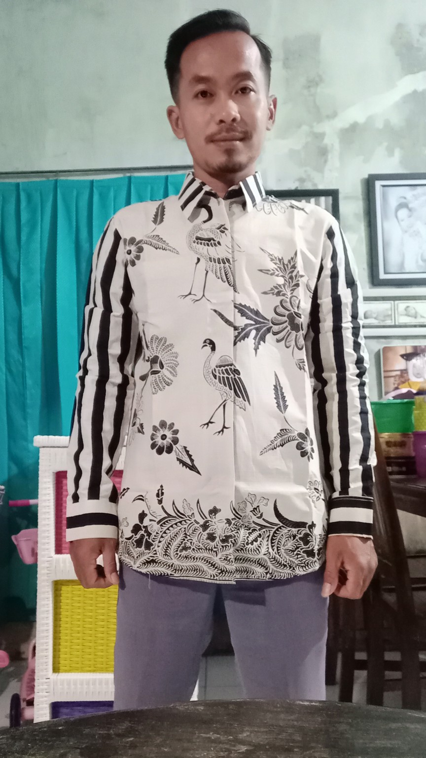 Rupacandra Kemeja Batik Pria Lengan Panjang Slimfit Katun Printing Hem Baju Atasan Kantor Modern