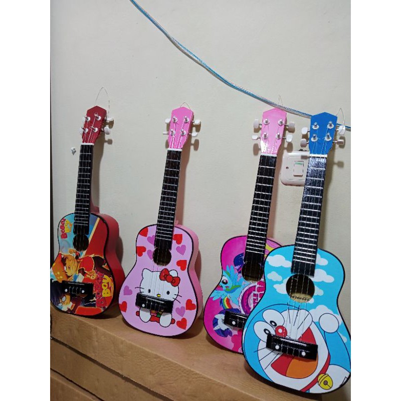 ukulele motif kartun