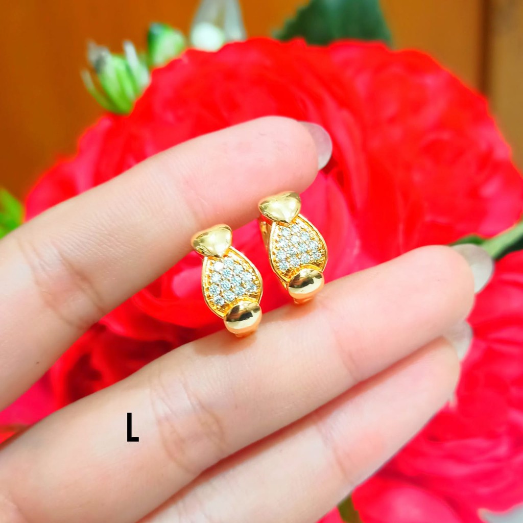 Anting jepit GOLD dewasa permata zircon simple dan Anti karat( COD )