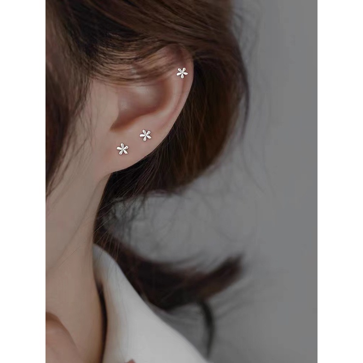 Anting Desain Bunga Mini Bahan 925 Silver Untuk Wanita