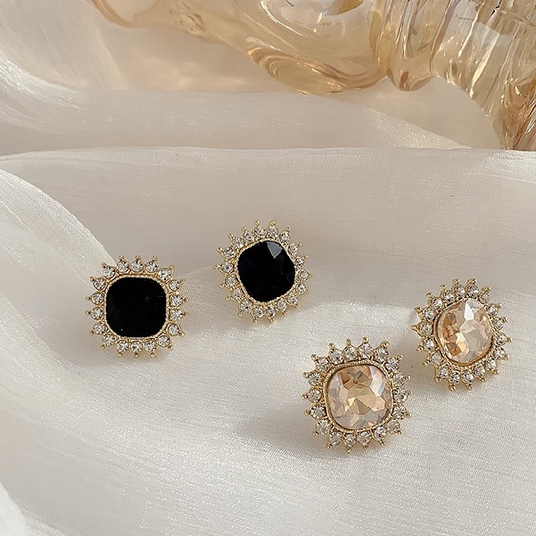 Anting Stud Berlian Imitasi Bentuk Persegi Gaya Vintage Korea Untuk Wanita